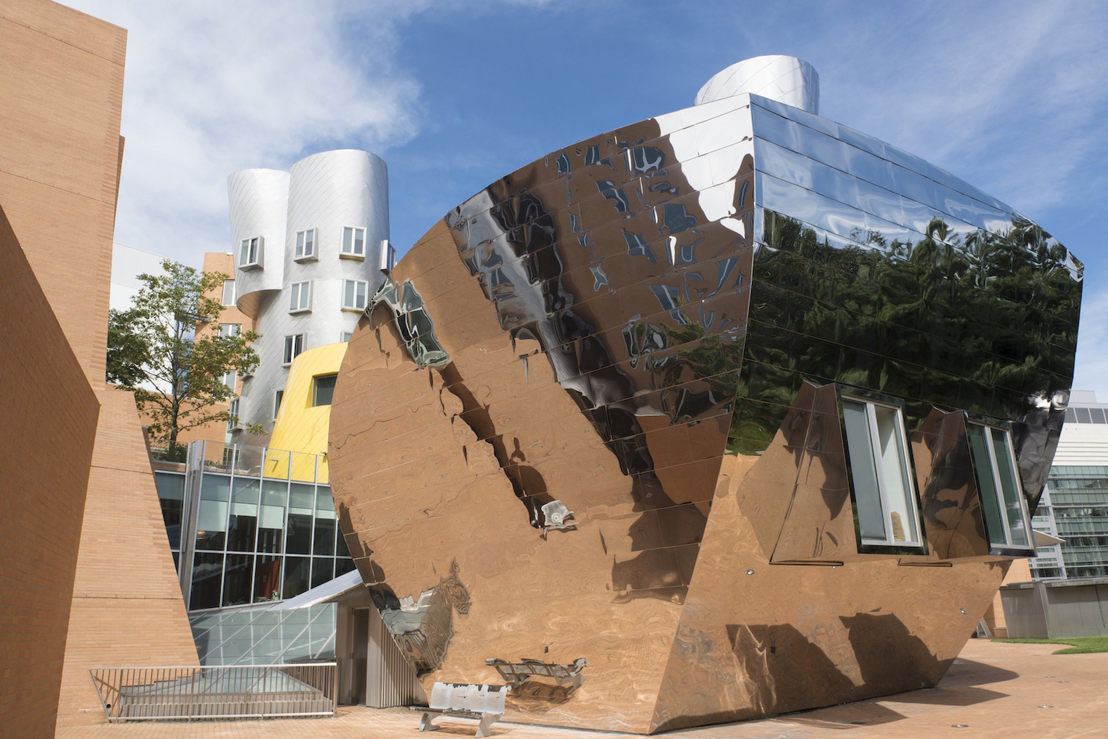 MIT Stata centras. Kompiuterijos mokslo ir dirbtinio intelekto laboratorija. Architektas - Frank Gehry. Christopher Harting fotografija.